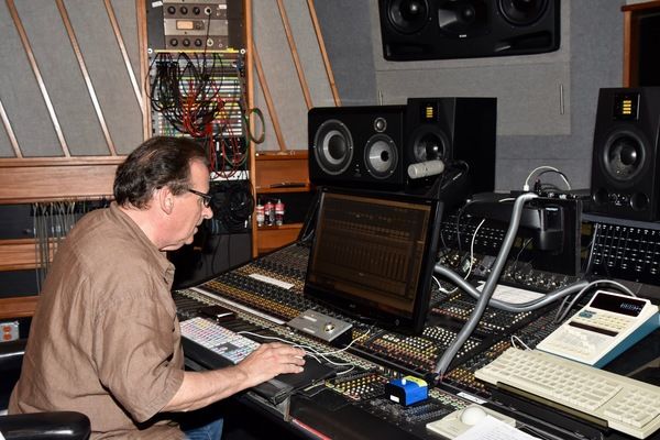 Photos: Mark William Records 'Come Croon With Me' — photo 17 of 26