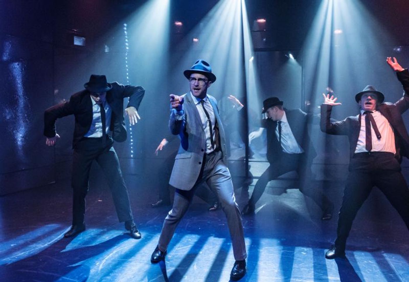 Review: The Musical Adaptation Frank Abagnale Jr's Life Comes To Hayes Theatre With the Wonderfully Vibrant CATCH ME IF YOU CAN.  Image