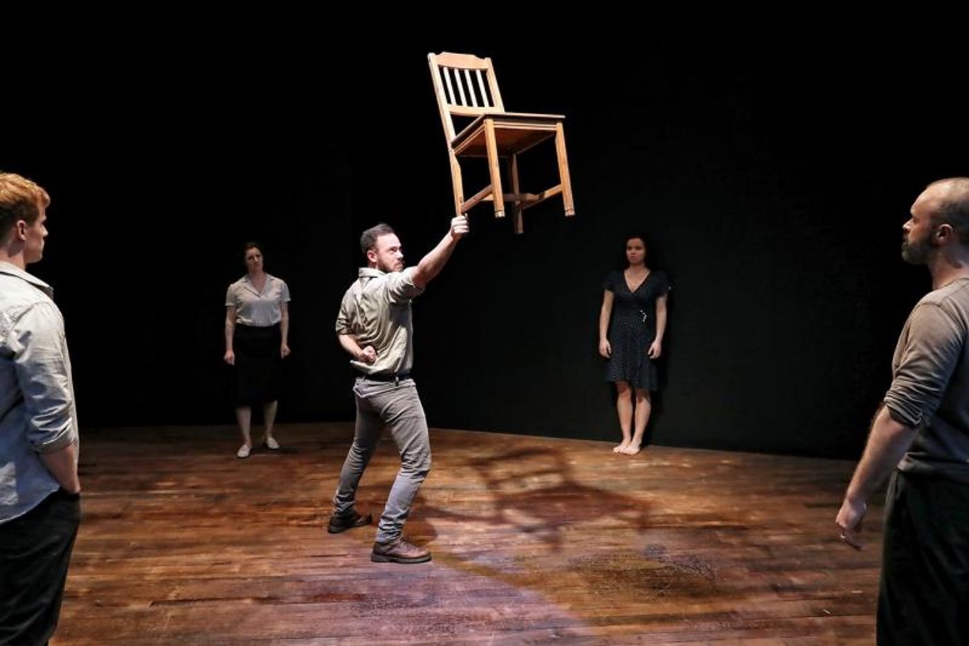 Review: A VIEW FROM THE BRIDGE Returns To Sydney Even More Powerful Than Before  Image