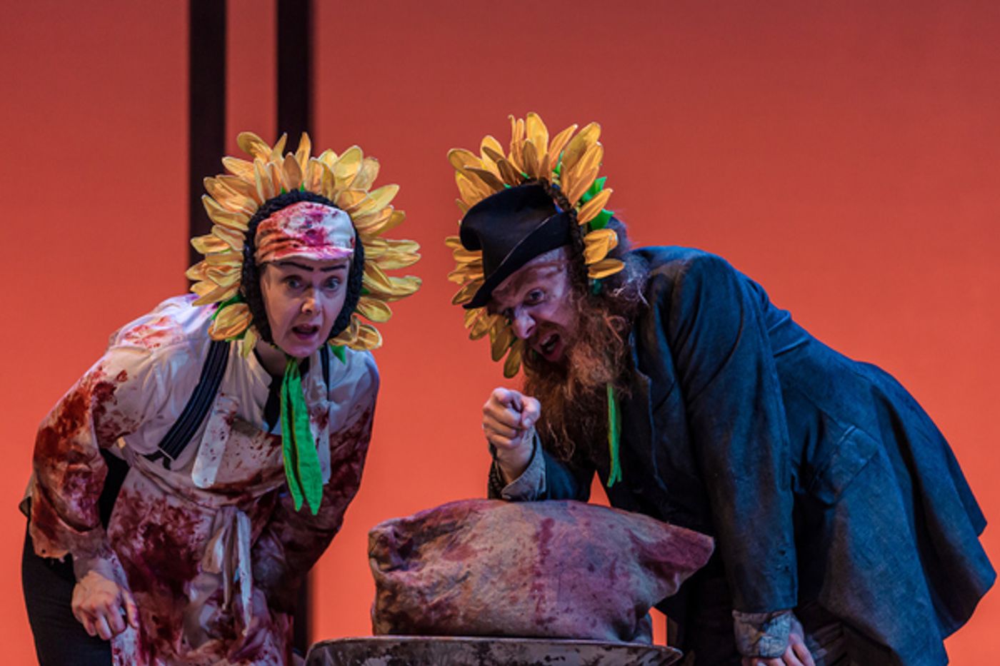 Photo Flash: First Look at MR. GUM AND THE DANCING BEAR at the National Theatre  Image