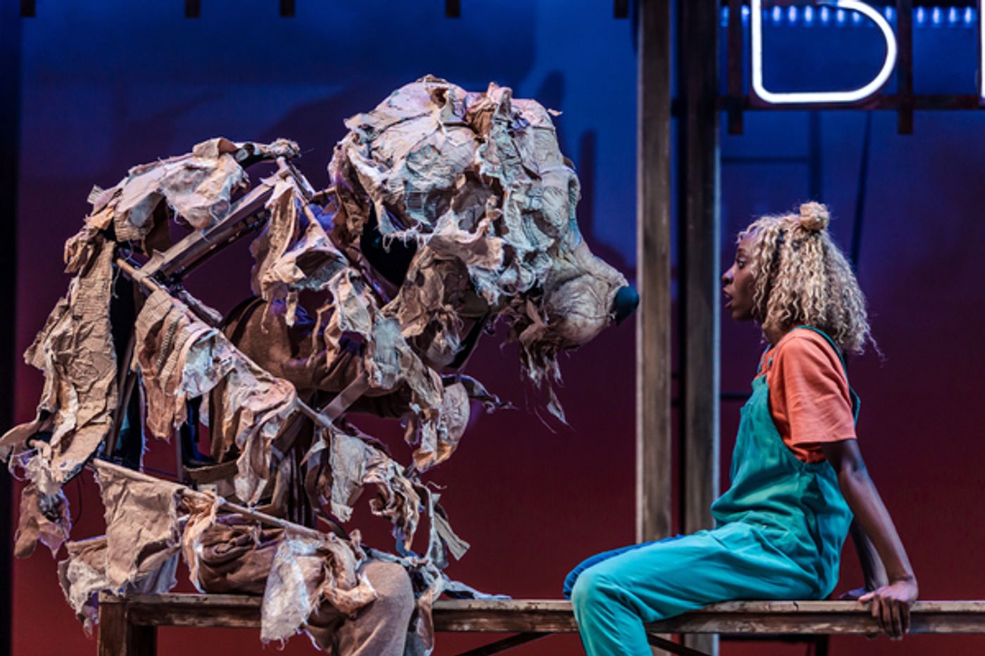 Photo Flash: First Look at MR. GUM AND THE DANCING BEAR at the National Theatre  Image