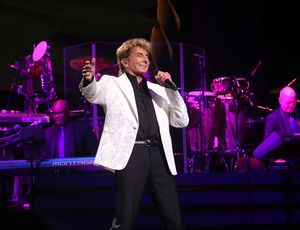 Barry Manilow @ BroadwayWorld Barry Manilow Photo