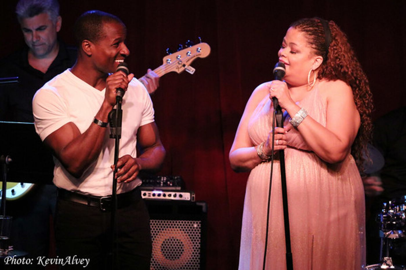 Photo Flash: Natalie Douglas Returns To Broadway at Birdland  Image