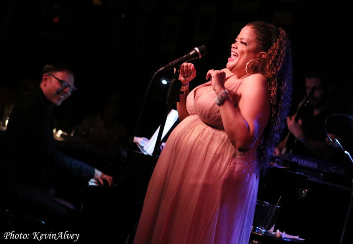 Photo Flash: Natalie Douglas Returns To Broadway at Birdland  Image