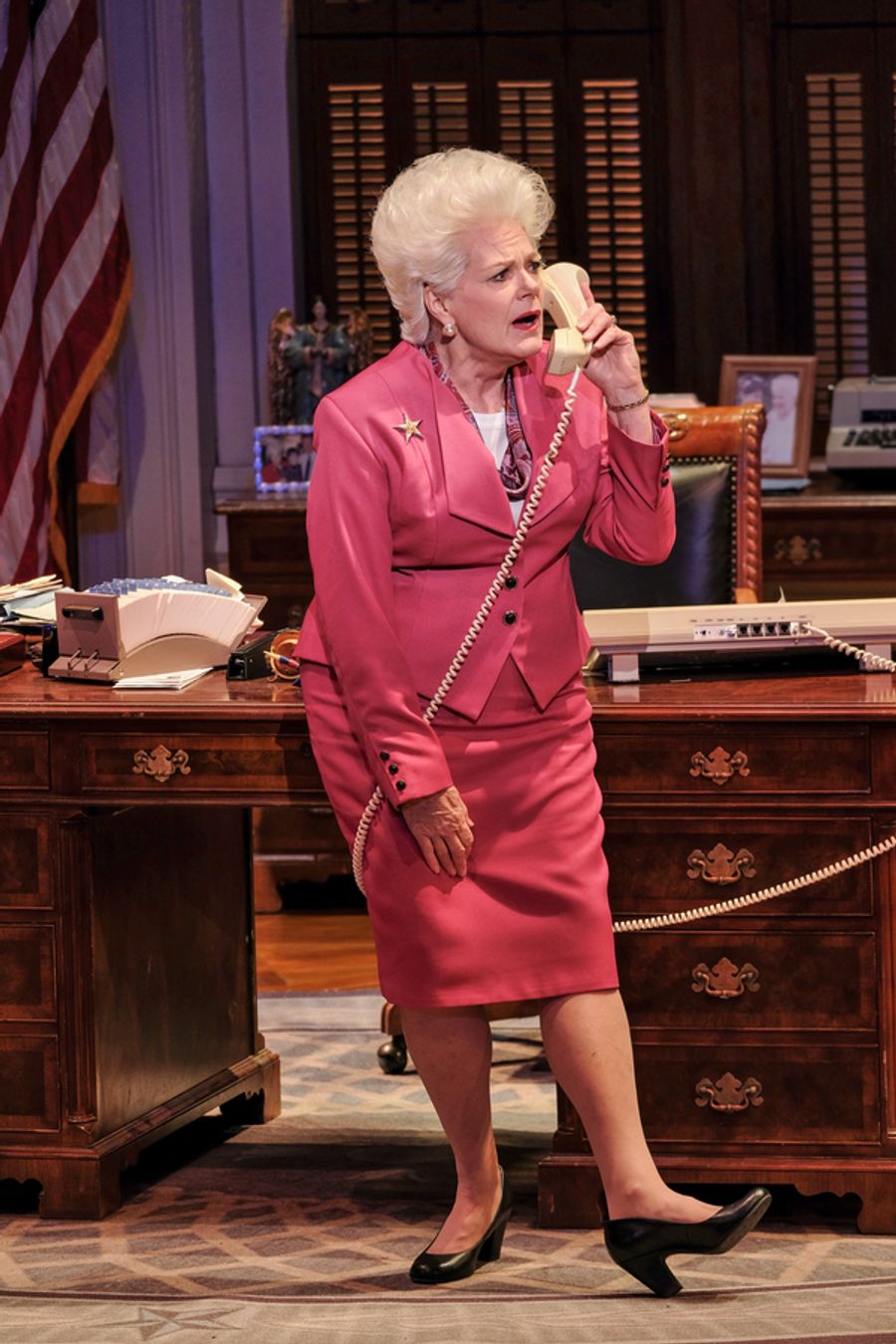 Photo Flash: Libby Villari Stars in Holland Taylor's ANN Image