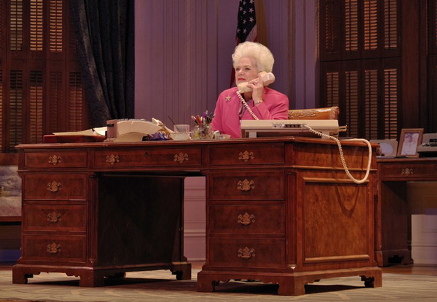 Photo Flash: Libby Villari Stars in Holland Taylor's ANN Image