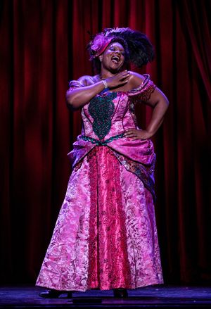 Carrie Compere @ BroadwayWorld Carrie Compere Photo