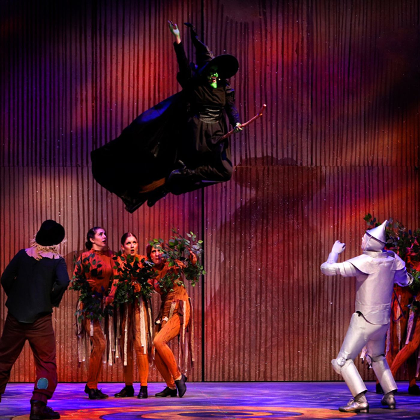 Photo Flash: THE WIZARD OF OZ At Theatre In The Park Photo Flash: THE WIZARD OF OZ At Theatre In The Park Image