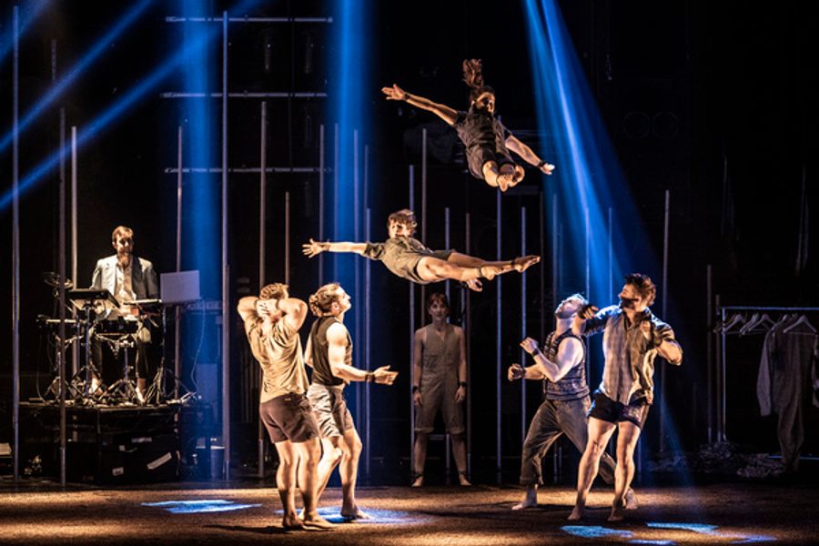 EDINBURGH 2019: Review: GRAVITY AND OTHER MYTHS: BACKBONE, Underbelly Image
