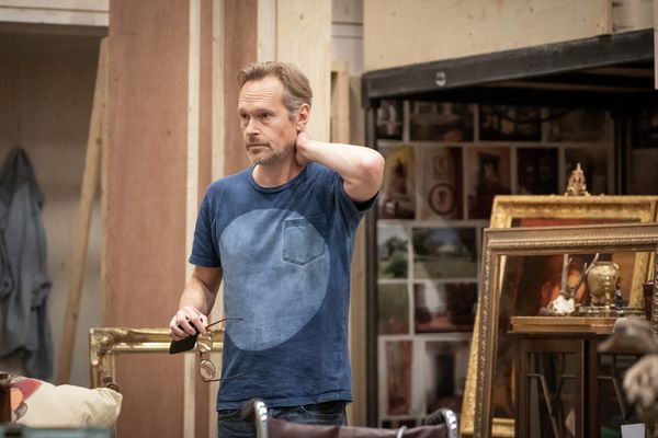 Steven Mackintosh Photo