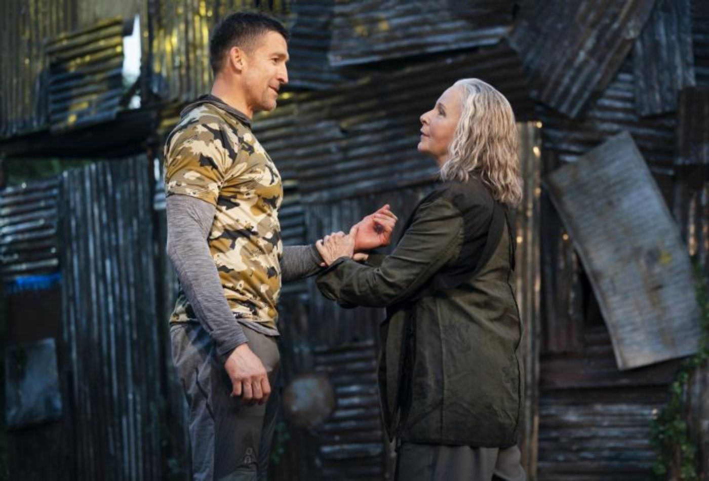 Review: Jonathan Cake and Kate Burton Shine in Shakespeare's Political Drama CORIOLANUS  Image