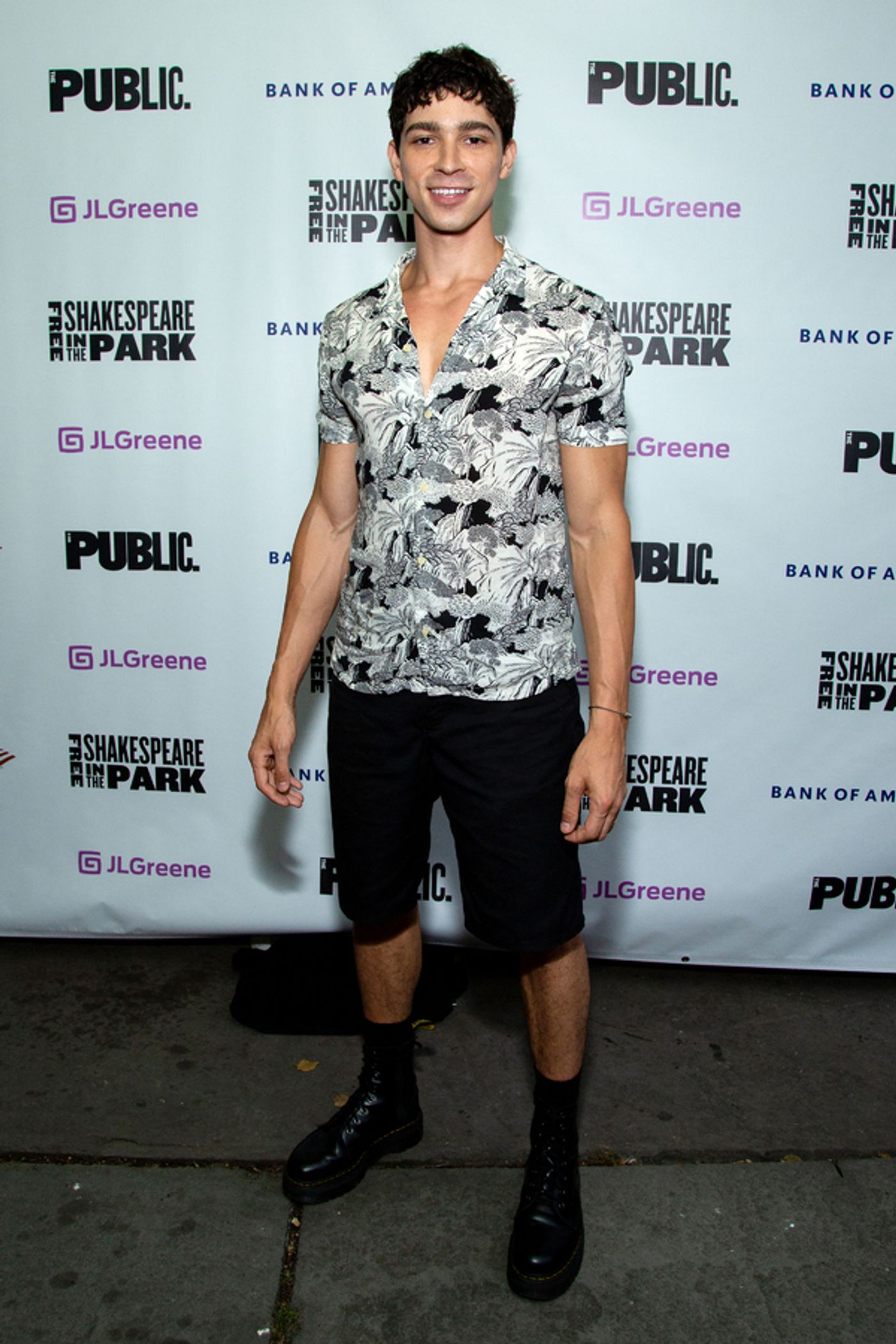 Photo Coverage: CORIOLANUS Takes Opening Night Bows in Central Park!  Image