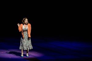 Laura Michelle Kelly @ BroadwayWorld Laura Michelle Kelly Photo