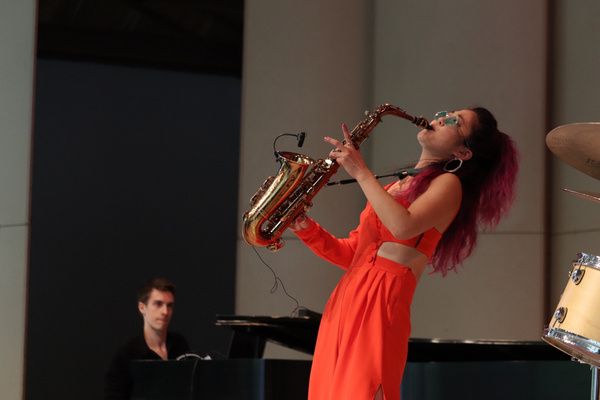 Photo Flash: Jazz Musician Grace Kelly Visits Usdan Summer Camp For The Arts  Image