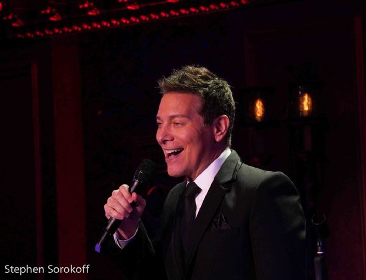 Review: Michael Feinstein Returns to Feinstein's/54 Below With I HAPPEN TO LIKE NEW YORK Review: Michael Feinstein Returns to Feinstein's/54 Below With I HAPPEN TO LIKE NEW YORK Image