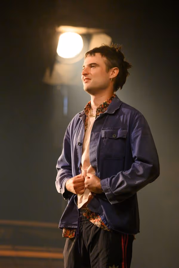 Tom Sturridge Photo
