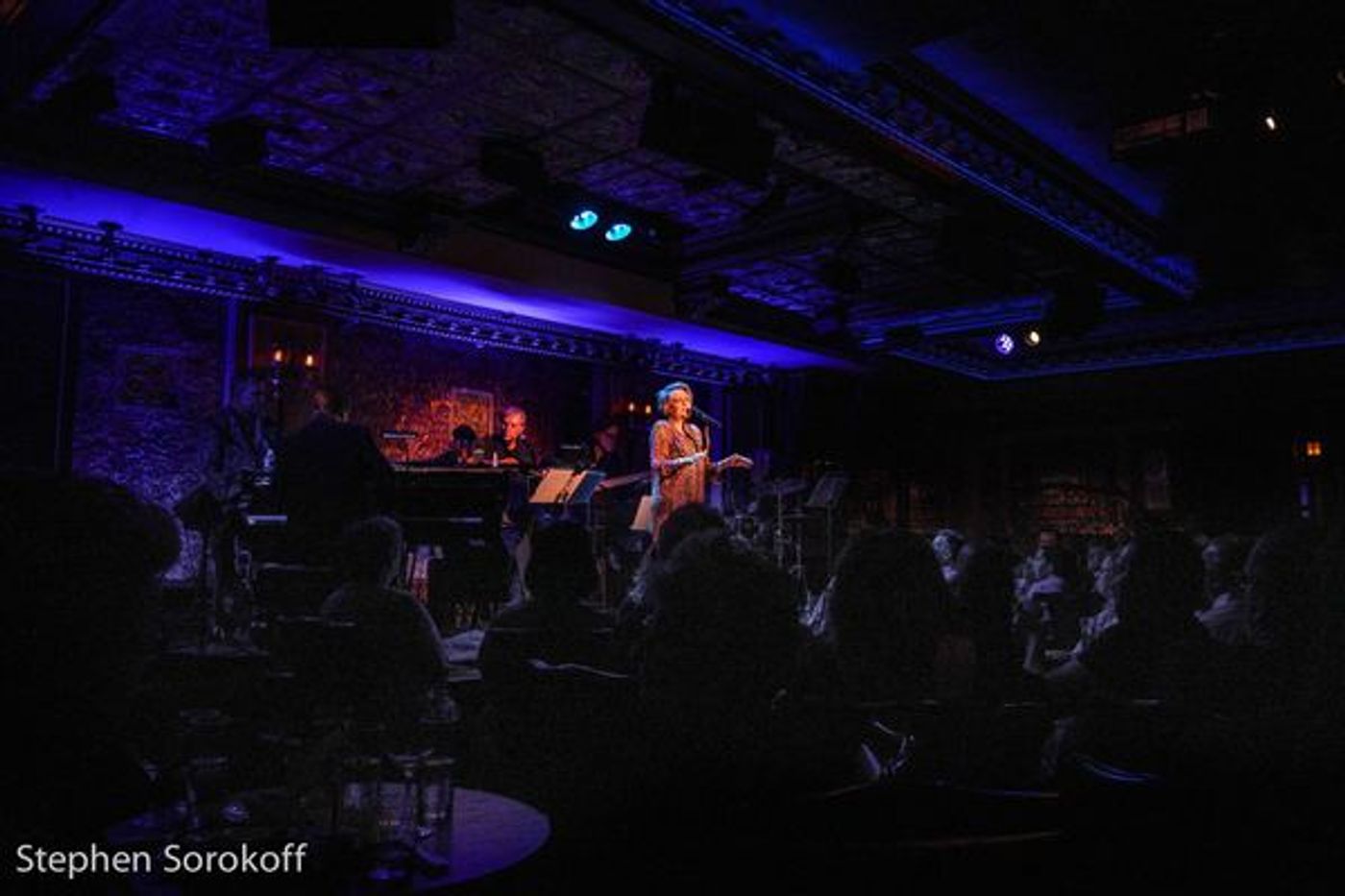 Review: Barry Manilow, Michael Feinstein, Marilyn Maye Attend Lorna Luft's Opening at Feinstein's/54 Below  Image