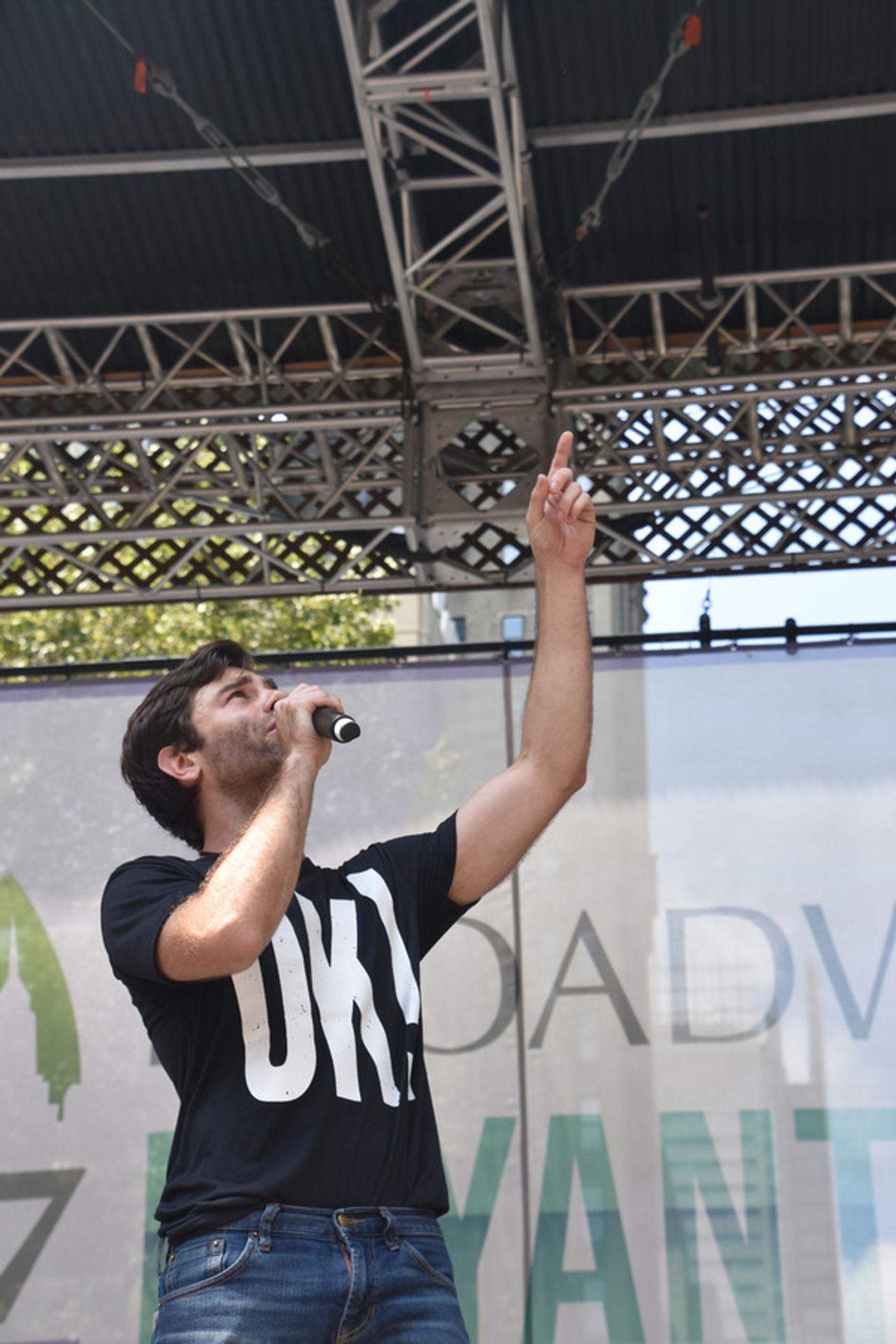 Photo Coverage: OKLAHOMA!, PRETTY WOMAN & More Sing Out at Broadway in Bryant Park  Image