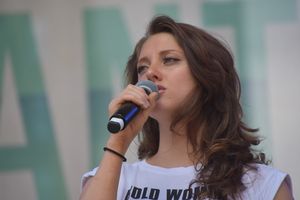 Jillian Mueller Photo