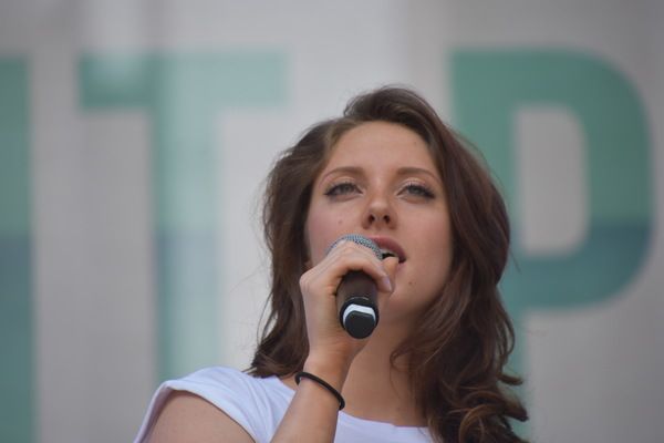 Jillian Mueller Photo