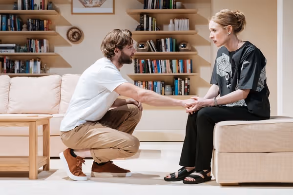 Simon Harrison and Alice Orr-Ewing Photo