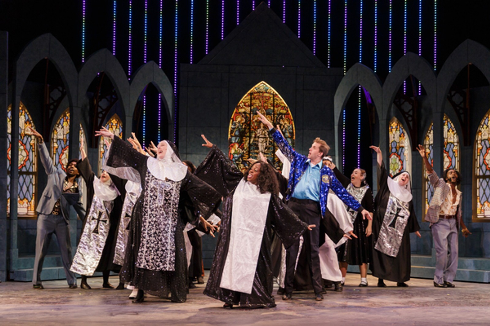 Photo Flash: SISTER ACT At Fox Theatre Is Fabulous, Baby! — photo 1 of 20