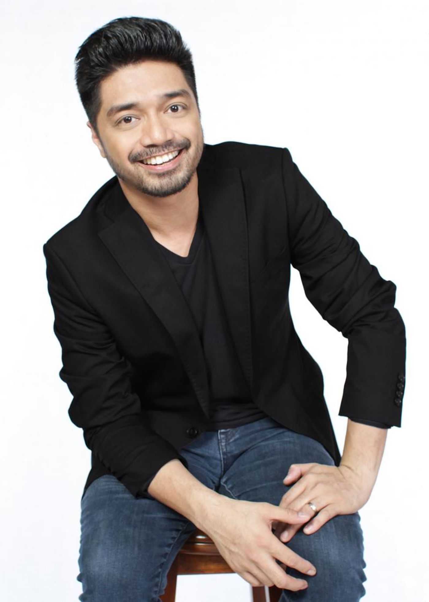 Nyoy Volante Plays Signor Pirelli in SWEENEY TODD; Show Opens Oct. 11  Image