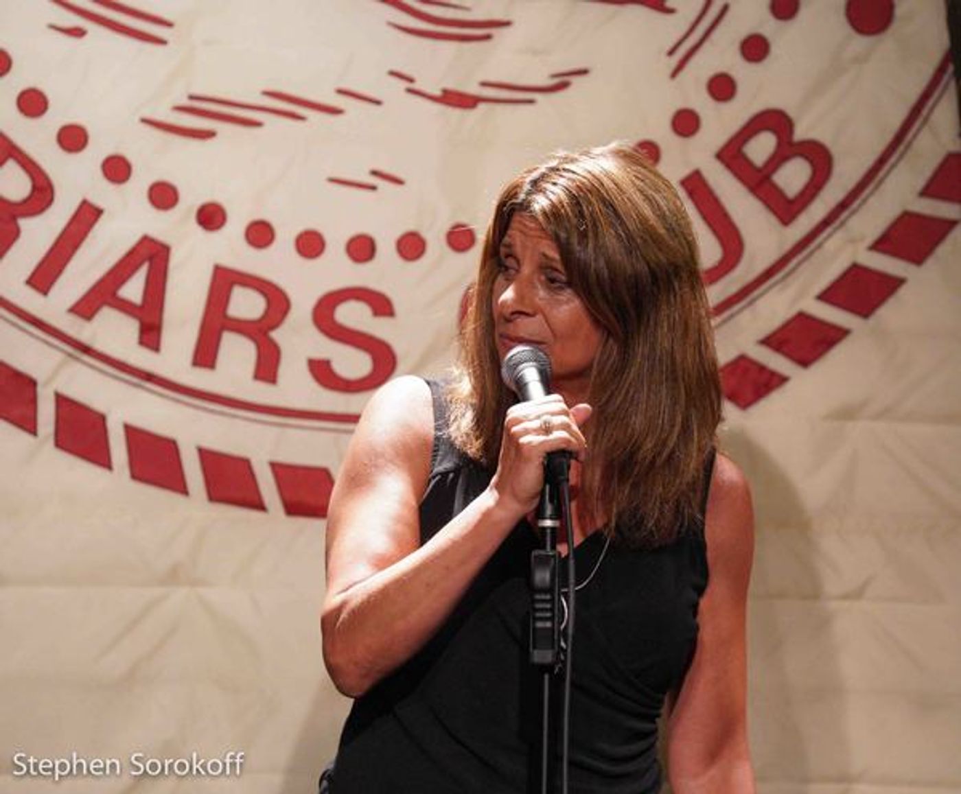 Review: Jamie deRoy and friends Play The Friars Club  Image