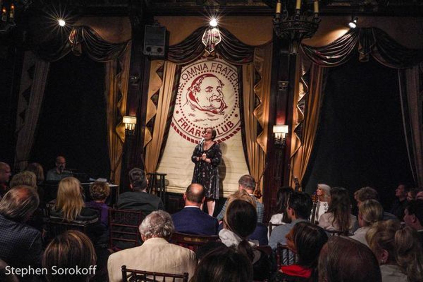 Review: Jamie deRoy and friends Play The Friars Club  Image