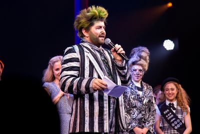 Alex Brightman Photo