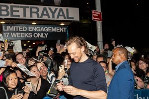 Tom Hiddleston Photo