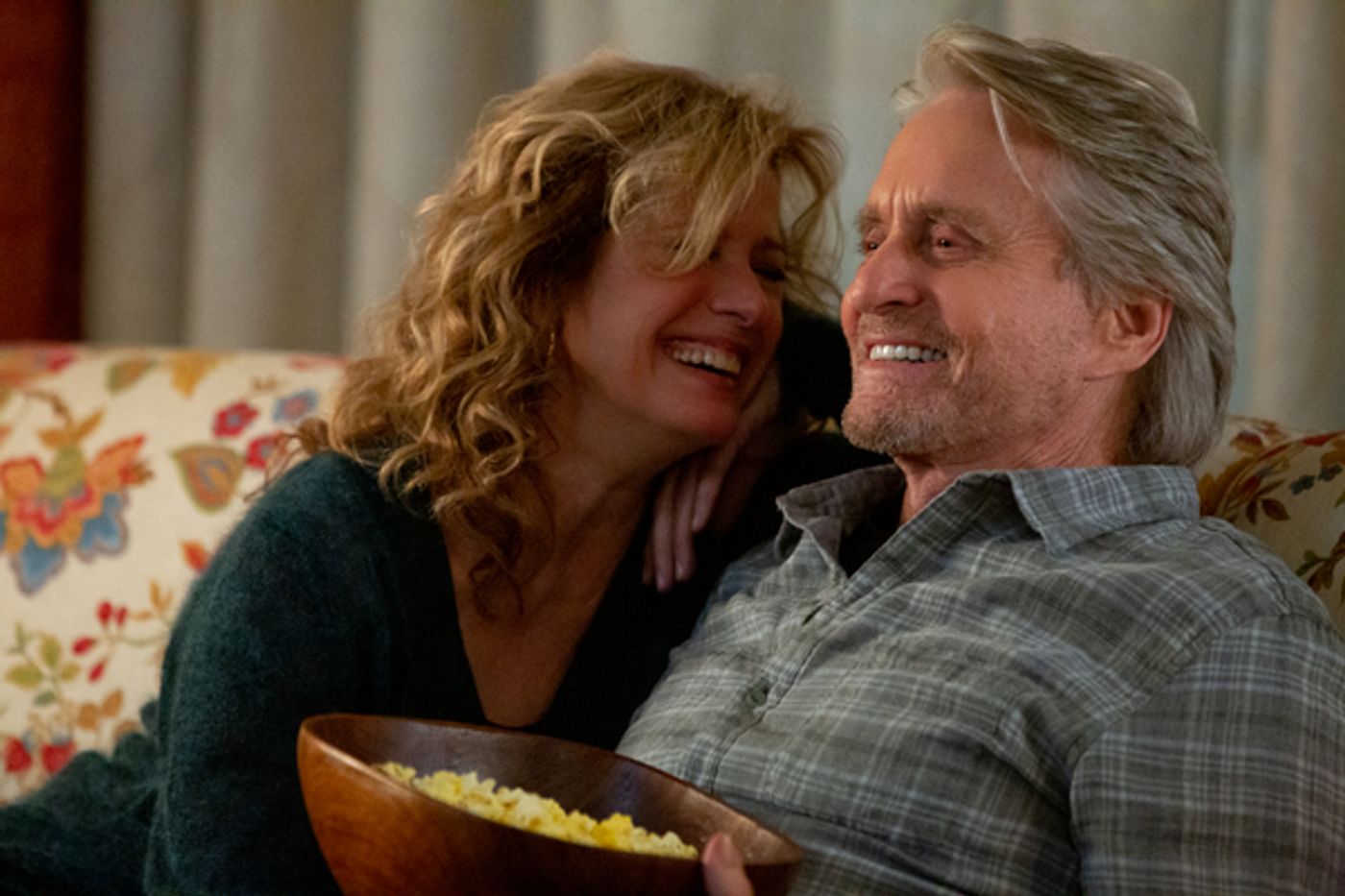 Photo Flash: See Michael Douglas and Alan Arkin in the First Look at Season Two of THE KOMINSKY METHOD Photo Flash: See Michael Douglas and Alan Arkin in the First Look at Season Two of THE KOMINSKY METHOD Image