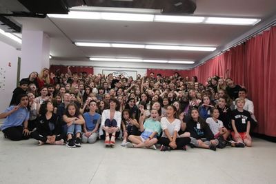 Beth Leavel and Students Photo