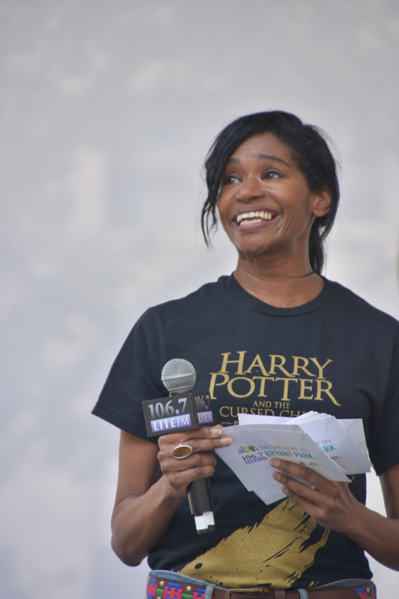 Photo Coverage: Casts of TOOTSIE, MEAN GIRLS and More Sing Out in Bryant Park!  Image