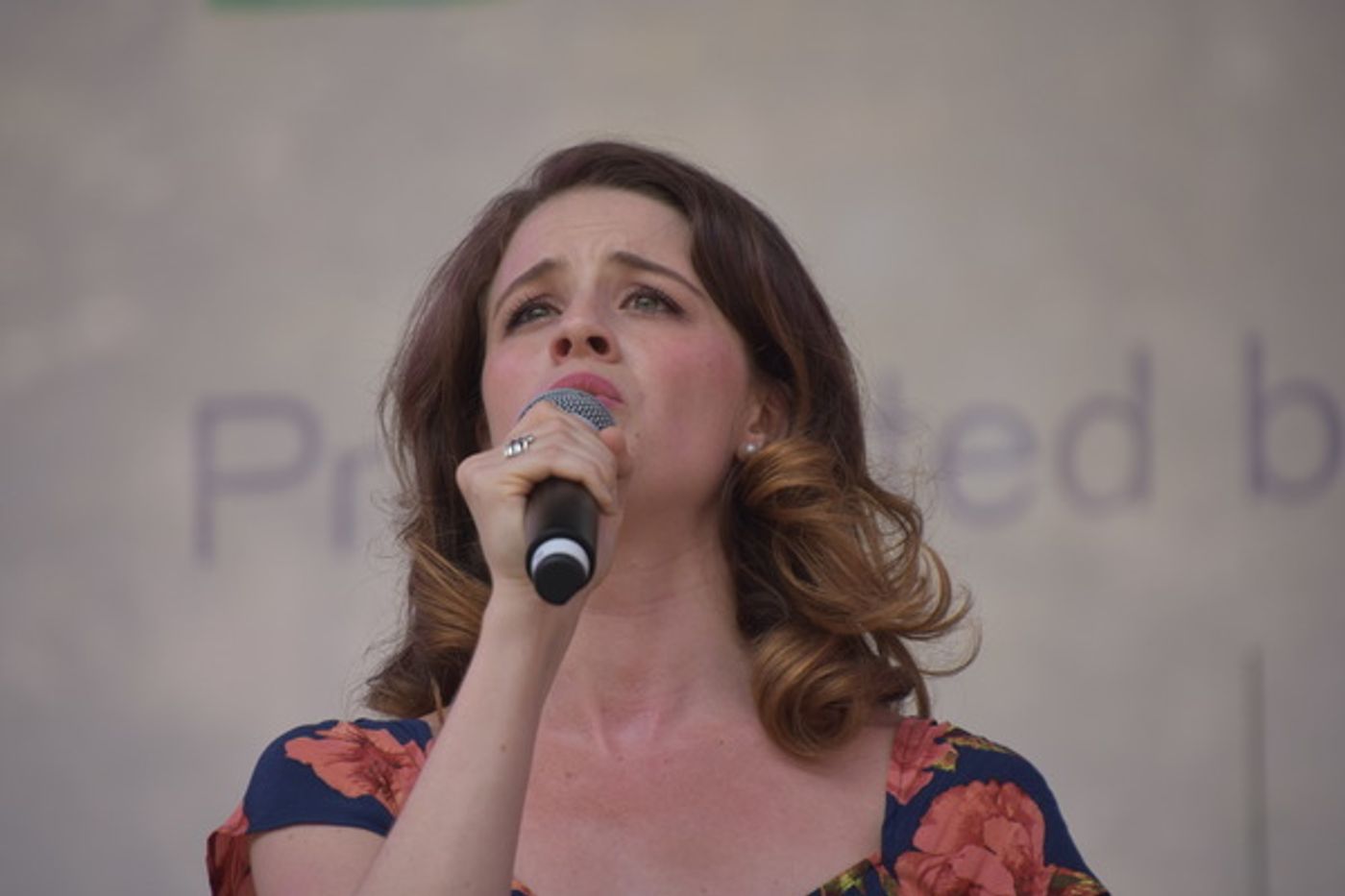 Photo Coverage: Casts of TOOTSIE, MEAN GIRLS and More Sing Out in Bryant Park!  Image