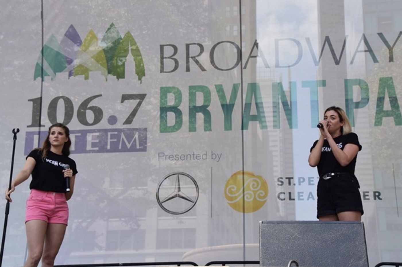 Photo Coverage: Casts of TOOTSIE, MEAN GIRLS and More Sing Out in Bryant Park!  Image