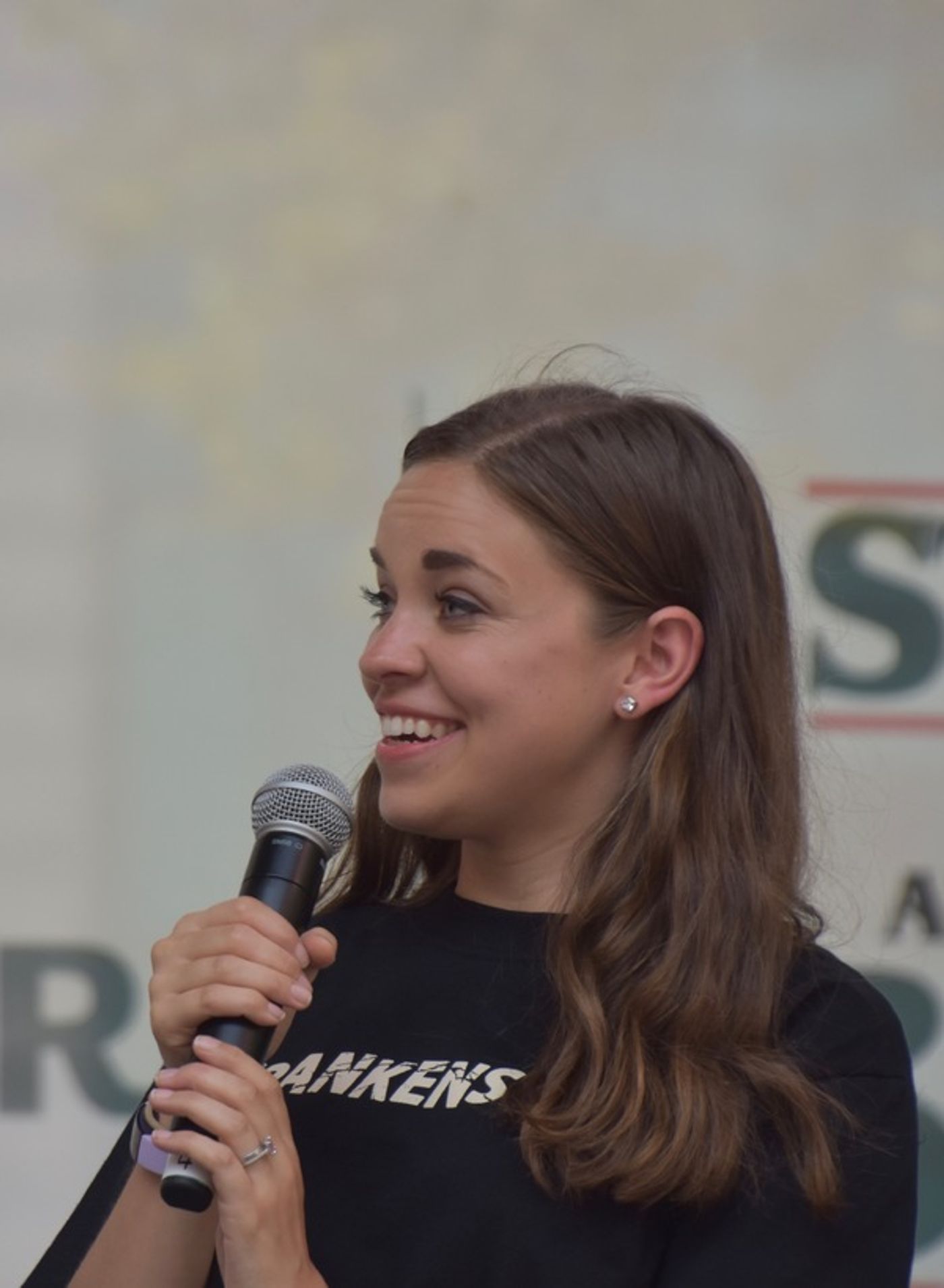 Photo Coverage: Casts of TOOTSIE, MEAN GIRLS and More Sing Out in Bryant Park!  Image