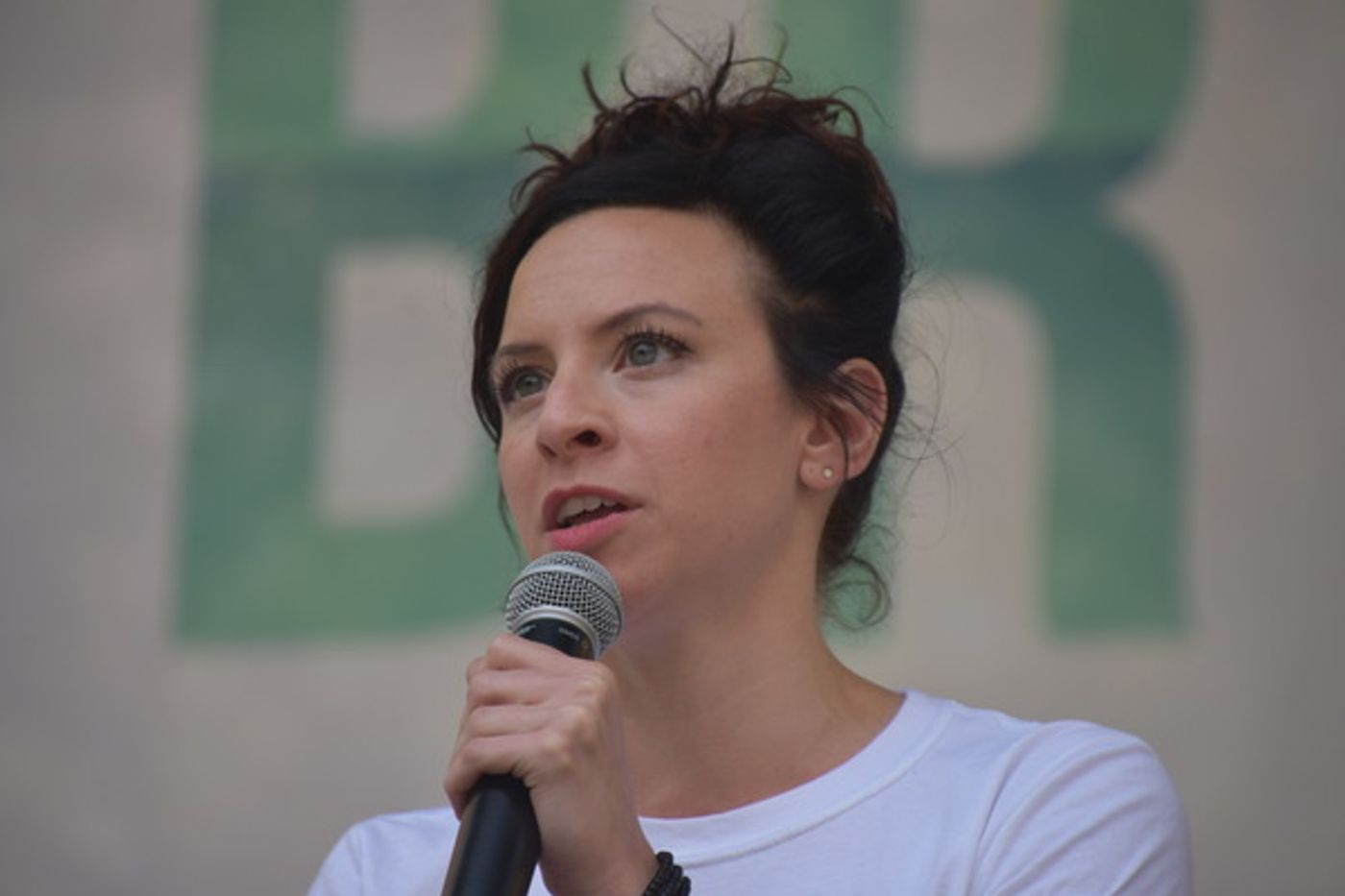 Photo Coverage: Casts of TOOTSIE, MEAN GIRLS and More Sing Out in Bryant Park!  Image