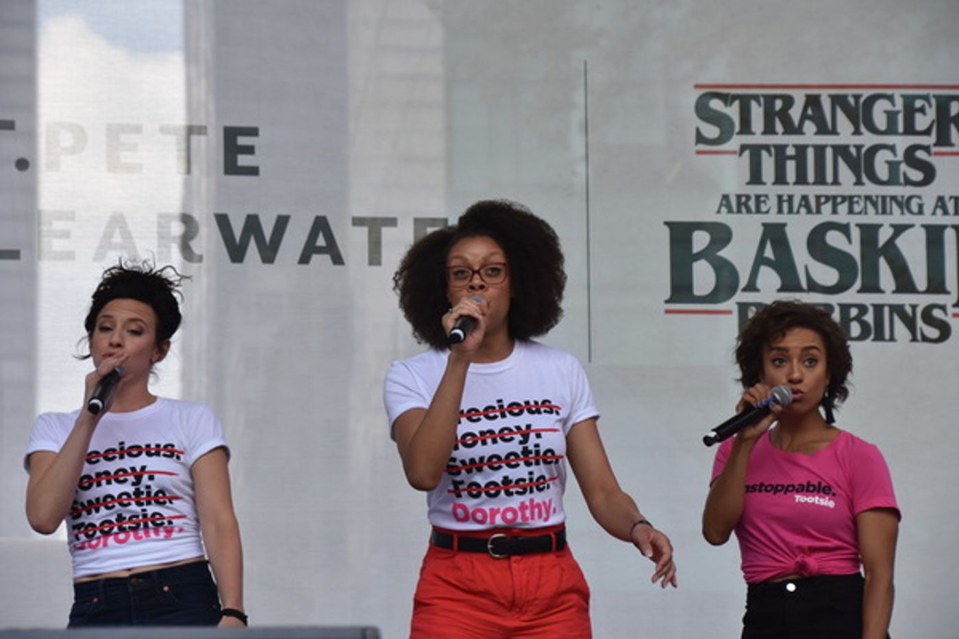 Photo Coverage: Casts of TOOTSIE, MEAN GIRLS and More Sing Out in Bryant Park!  Image