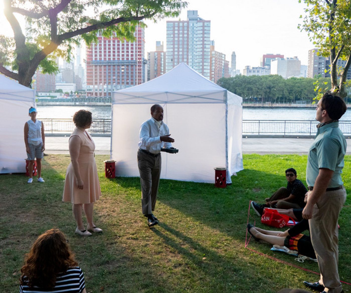 Photo Flash: Rude Grooms's ROMEO AND JULIET Opens Tonight In Astoria Park  Image