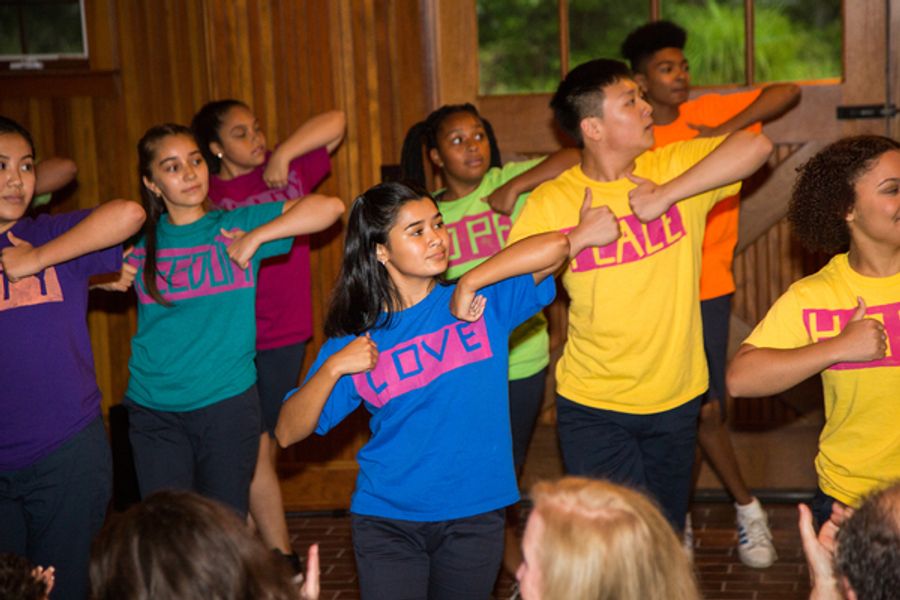 Photo Flash: Jessie Mueller Joins Rosie's Theater Kids at Summer Celebration Image