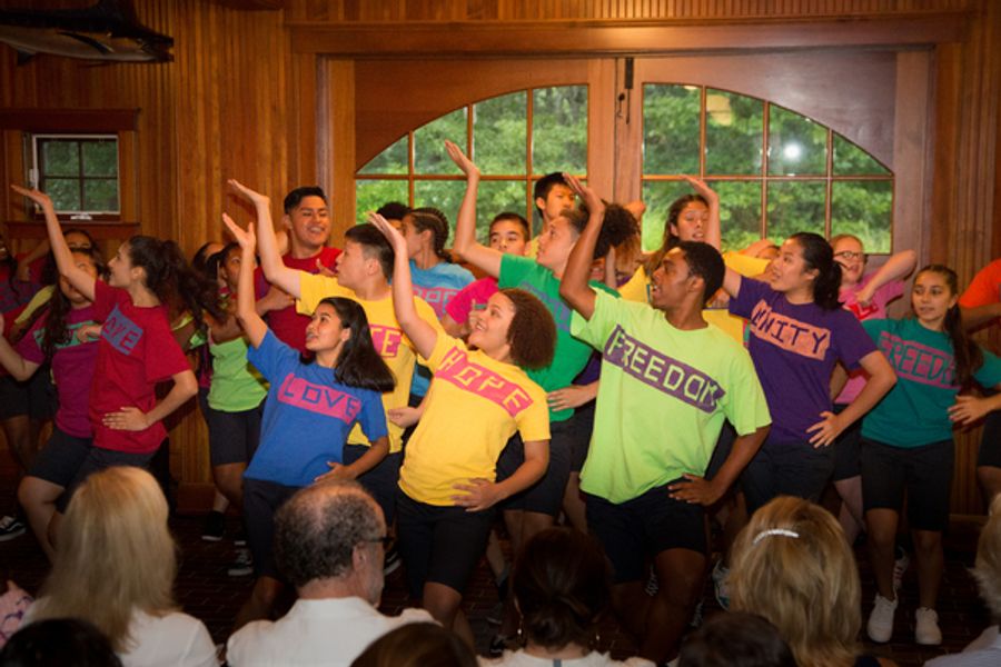 Photo Flash: Jessie Mueller Joins Rosie's Theater Kids at Summer Celebration Image