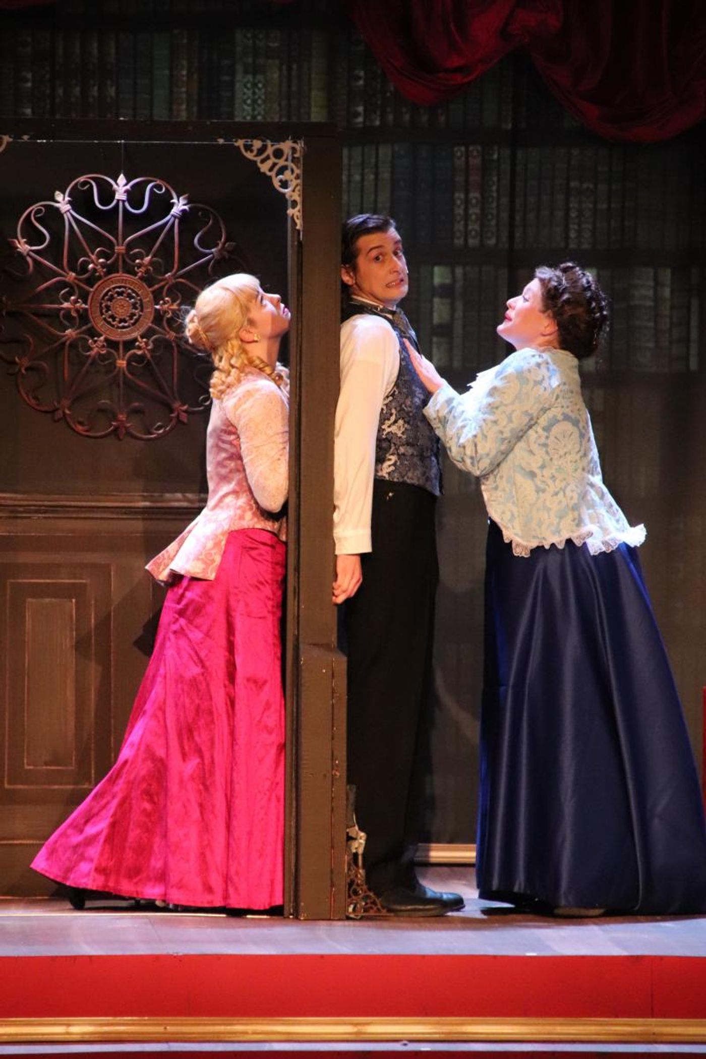 Review: A GENTLEMAN'S GUIDE TO LOVE AND MURDER at Raleigh Little Theatre  Image