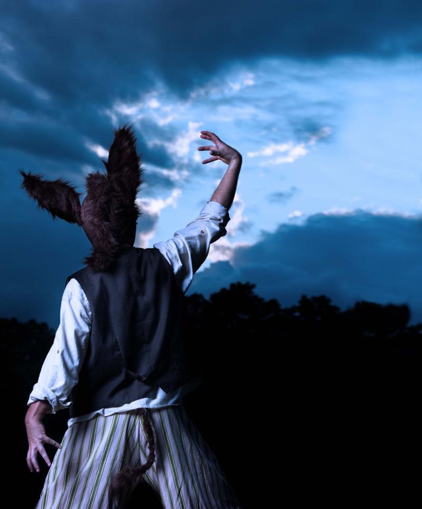 Review: ATC's Outdoor MIDSUMMER Is Electrifying Fun  Image