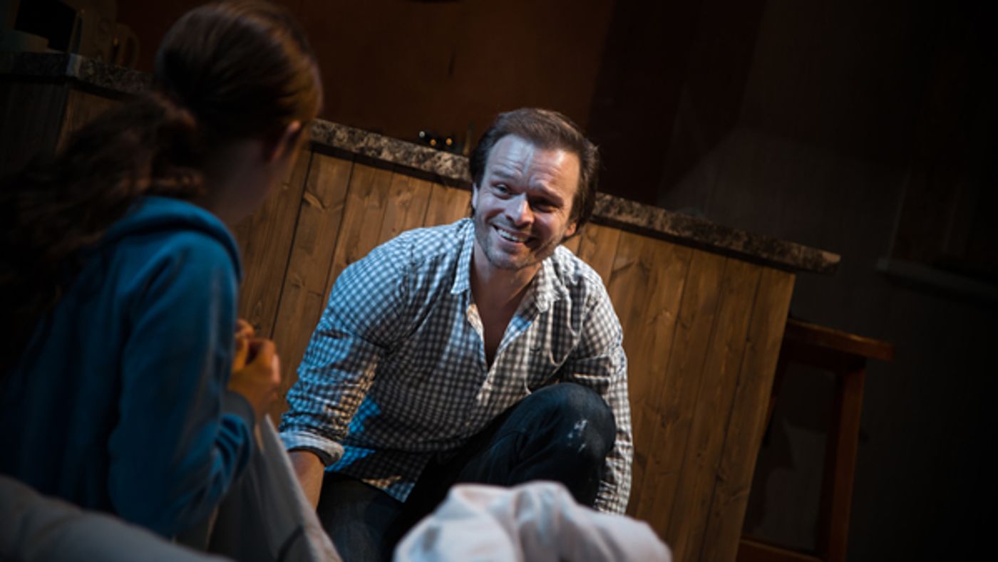 Photo Flash: First Look at THE WEATHERMAN at Park Theatre  Image