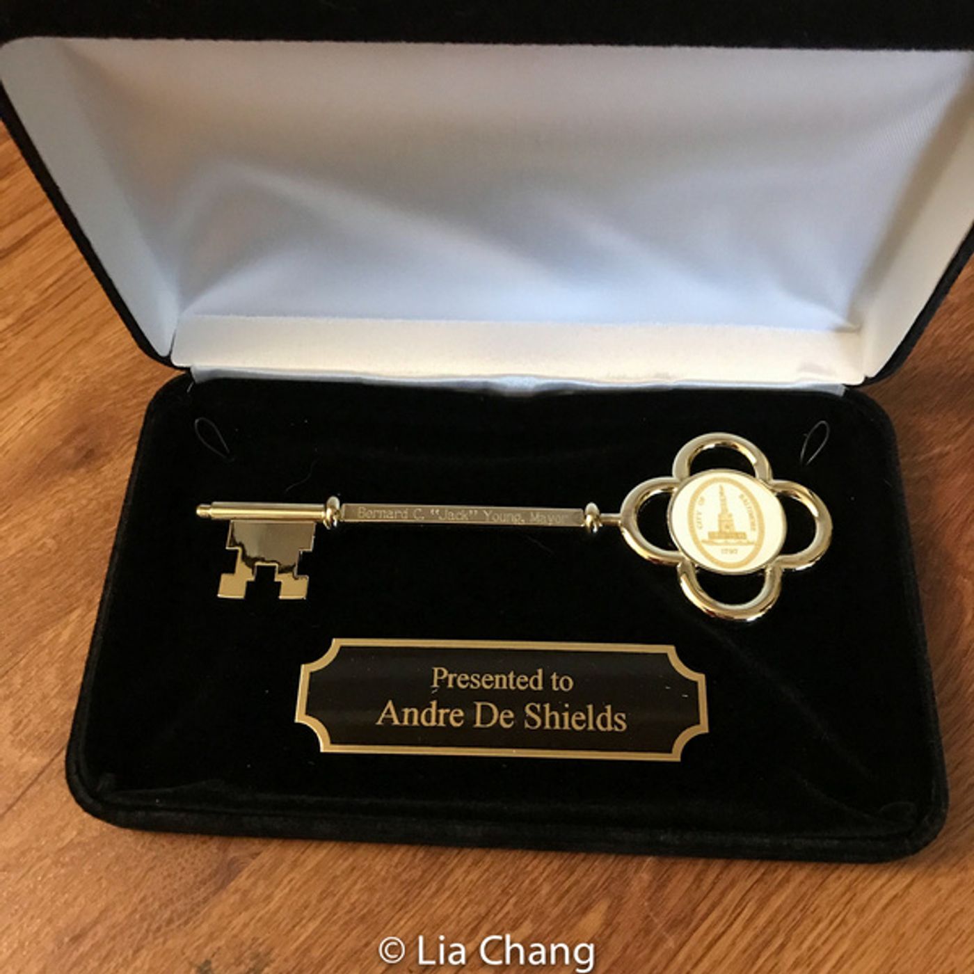 Photo Flash: Andre De Shields Receives Key To The City Of Baltimore  Image