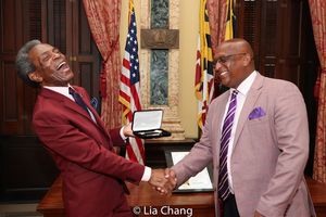Andre De Shields receives the Key to the City of Baltimore from Mayor Jack Young in t Photo