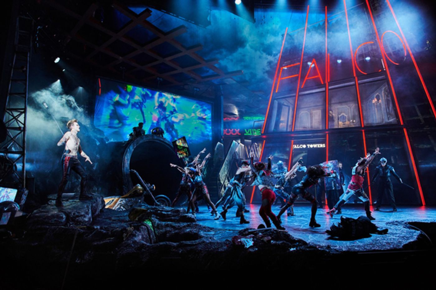 Photo Flash: Get A First Look At Jim Steinman's BAT OUT OF HELL - The Musical in Oberhausen Photo Flash: Get A First Look At Jim Steinman's BAT OUT OF HELL - The Musical in Oberhausen Image
