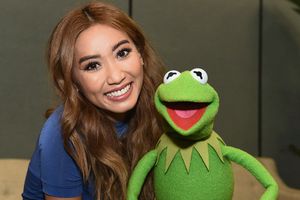 Brenda Song and Kermit the Frog @ BroadwayWorld Brenda Song and Kermit the Frog Photo