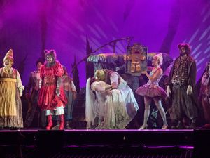 Natalli Dorn, Keith A. Bearden, Jeanette Dawson, T.J. Dawson, Dayna Sauble, and Chris Hunter @ BroadwayWorld Natalli Dorn, Keith A. Bearden, Jeanette Dawson, T.J. Dawson, Dayna Sauble, and Chris Photo